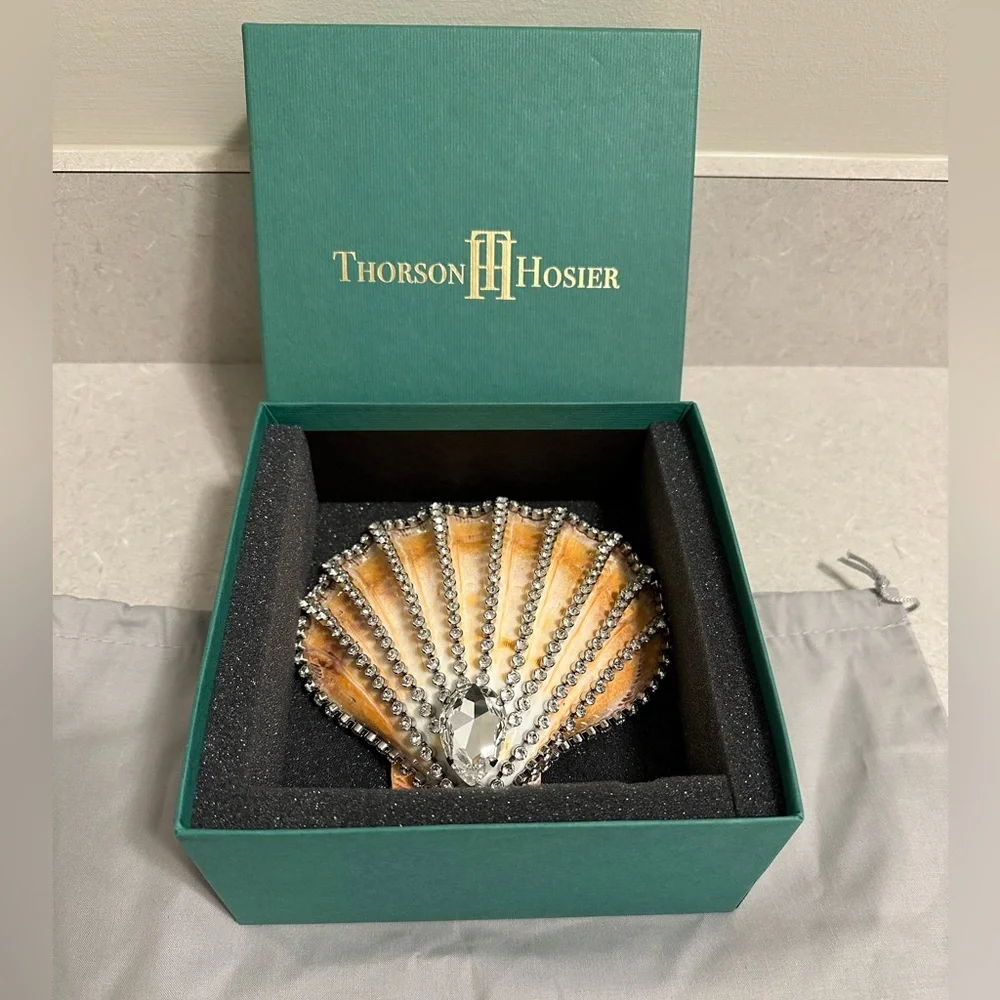 THORSON HOSIER MADE IN USA MOP LARGE SHELL LION PAW CLEAR SWAROVSKI